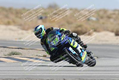 media/Oct-04-2025-CVMA (Sat) [[408bcdd6e4]]/Race 4-Formula Middleweight (Holeshot)/